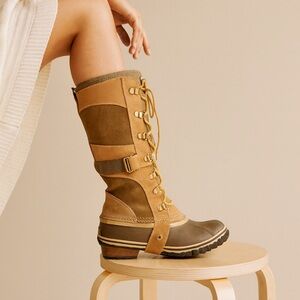 Sorel Brown/Tan Conquest Carly Boots Size 6